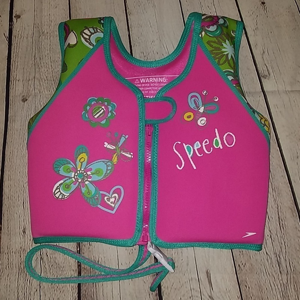 NWOT Speedo pink water life jacket, Age 4-6yrs